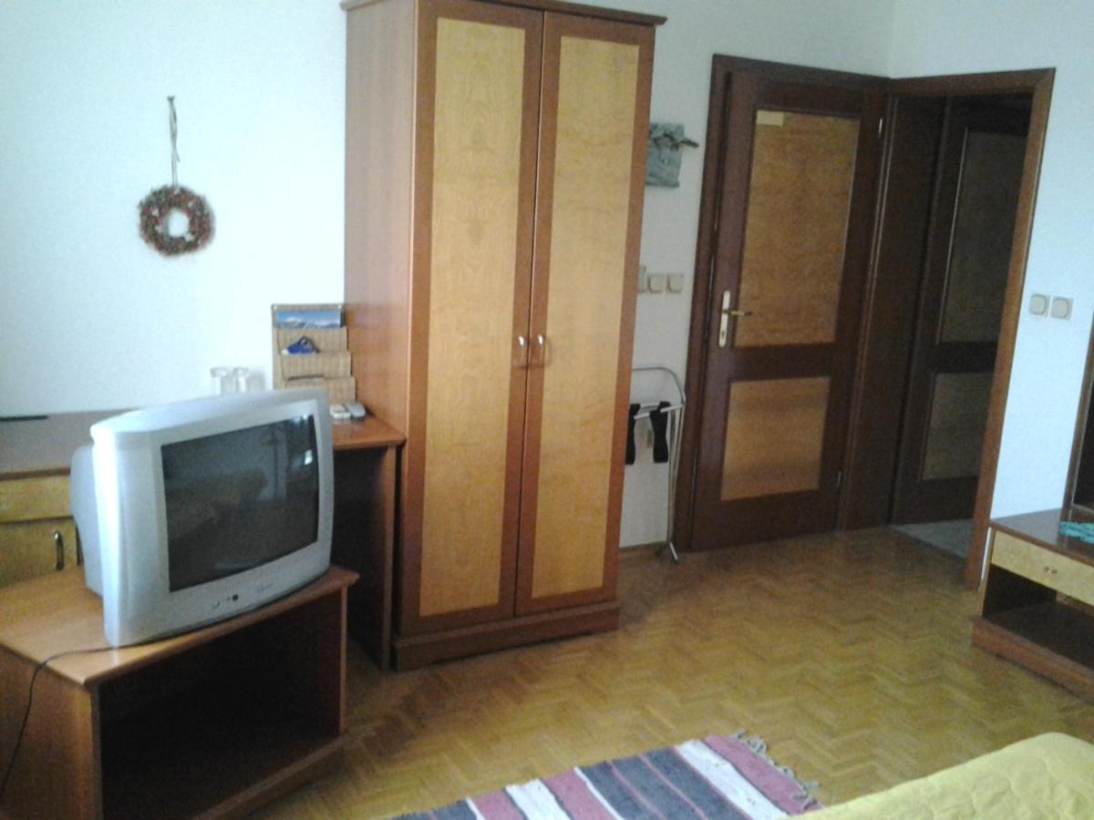 Guest House Arvaj Κραν Δωμάτιο φωτογραφία